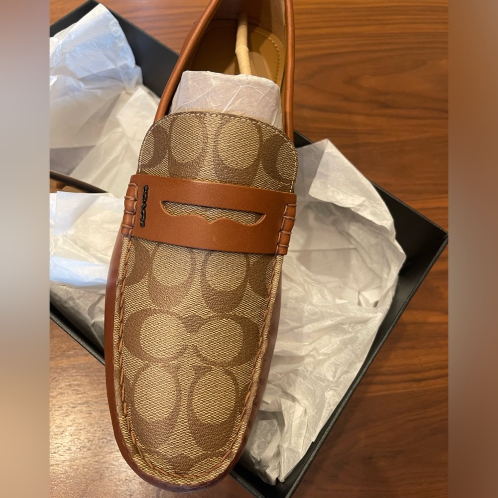 NWB Men’s Signature Coach Mott Driver Loafer